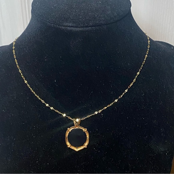 Rare Antique 18K YG Onyx And Carved Agate Cameo Pendant - Picture 3 of 9